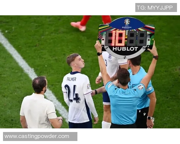 捷克队激战英格兰队，成功晋级欧洲杯八强